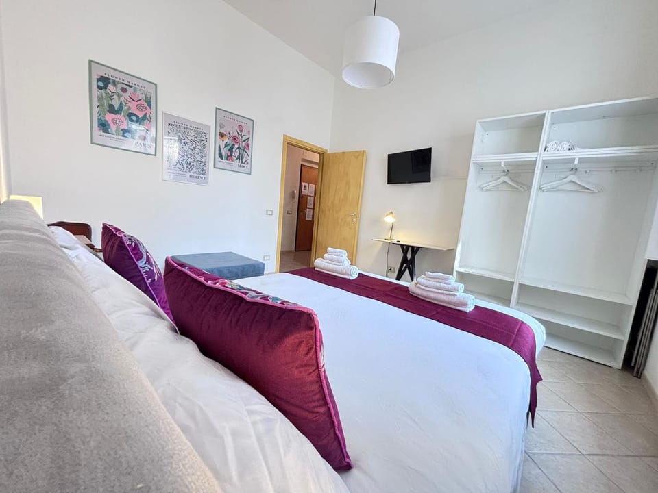 B&B Apartment Redi Near Tram Center Airport No Ztl Apartment in Florence