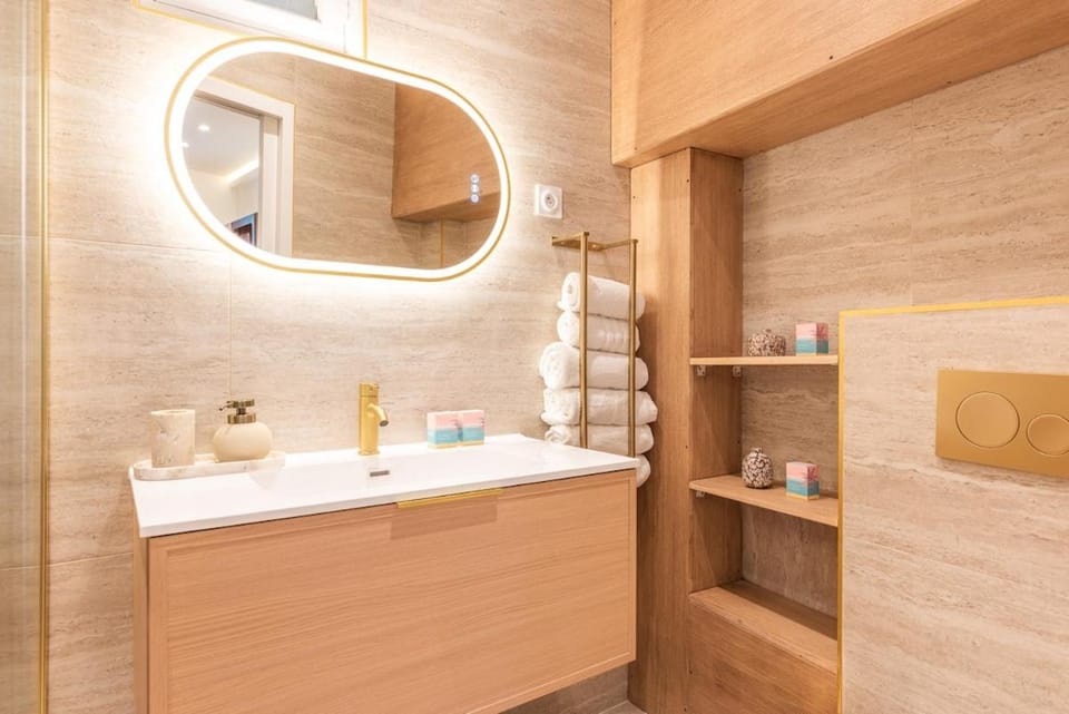 CHINE-4 City View Air Conditioner Apartment 4 PAX Apartment in Paris