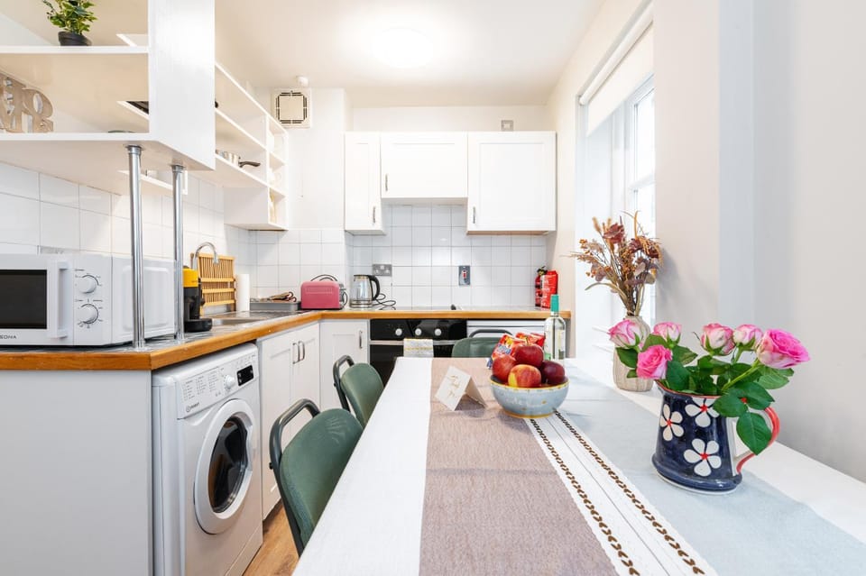 Dublin Central Spacious 3BR Apt in Temple Bar Apartment in Dublin