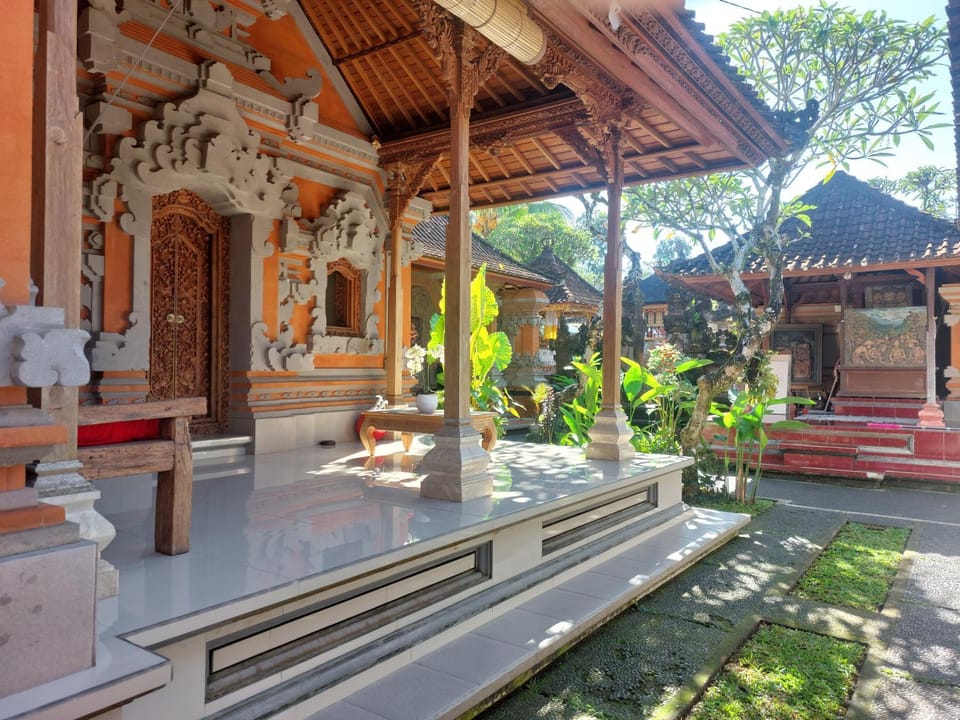 Sumirta's House Bale Dauh Bed and Breakfast in Payangan