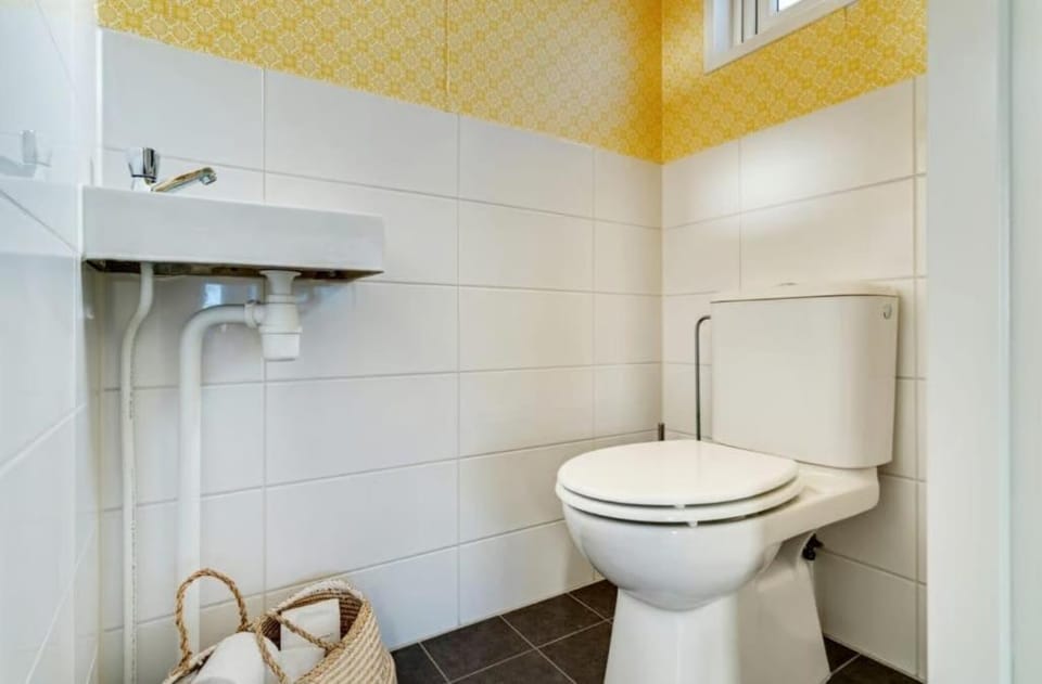 Strandhuis `Meerzicht` Apartment in Friesland, Netherlands