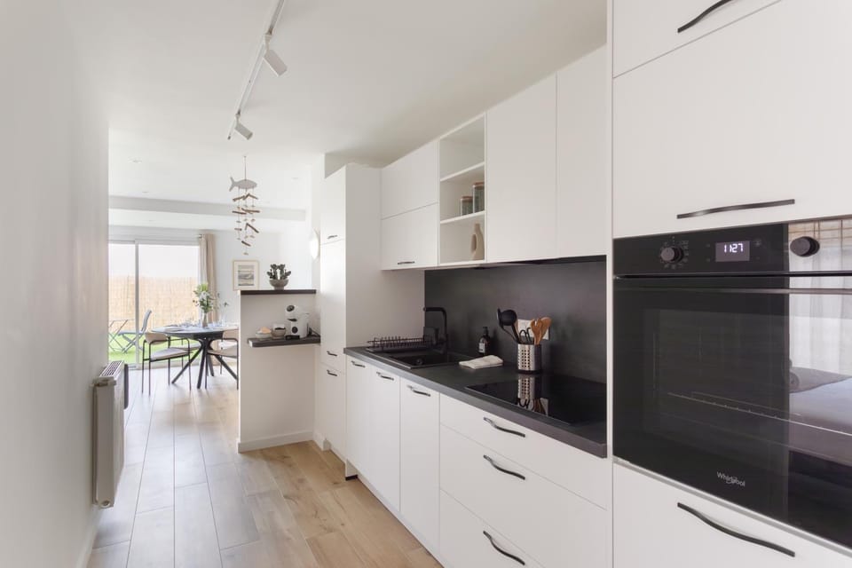 Kitchen or kitchenette, stove