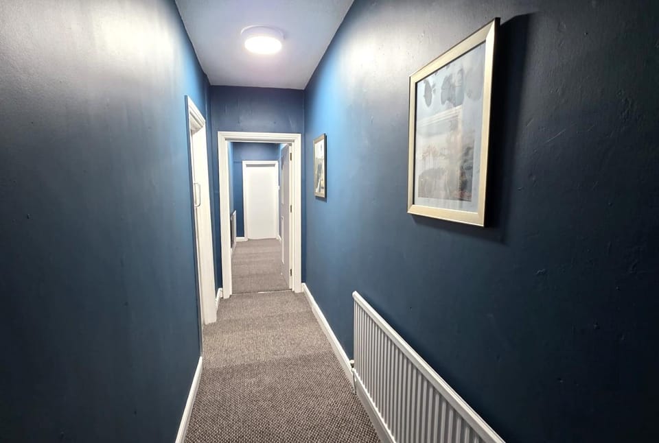 Central Guest House Bed and Breakfast in Newport