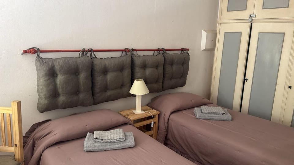 Ambiente con balcon a la calle, excelente ubicación! Apartment in Mar del Plata