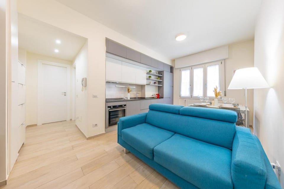 Elegant 1bdr apartment in the center, 5 min from the Duomo Apartment in Milan