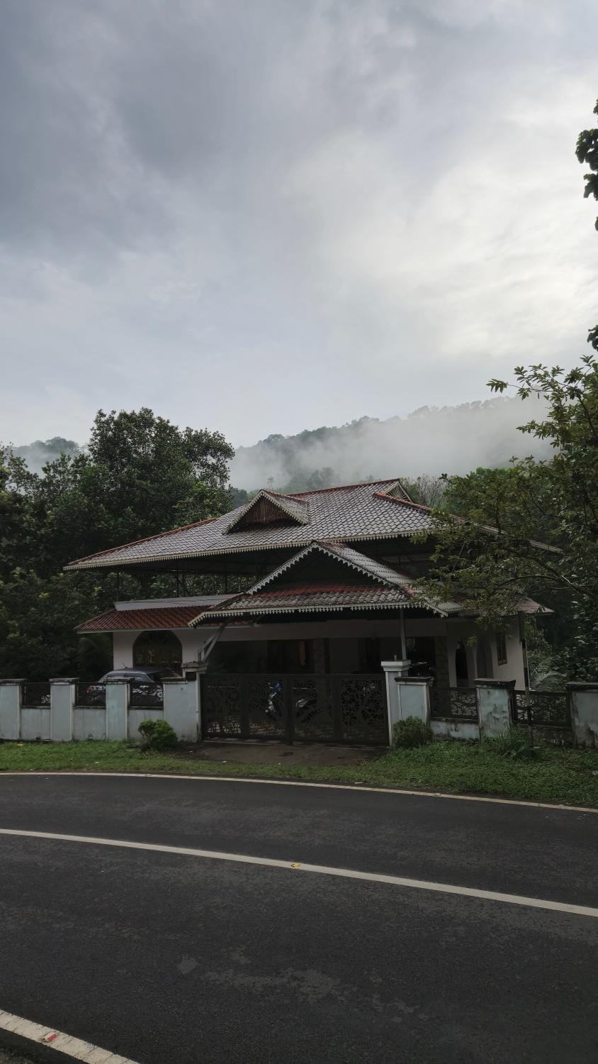 River Mist Villa in Kerala