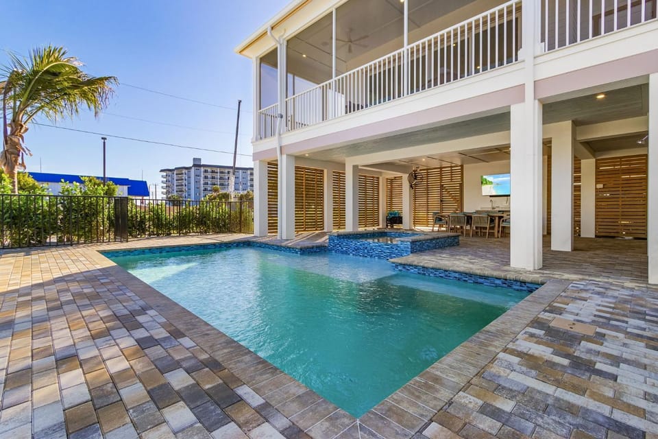 211 Ostego - Island Time home House in Estero Island