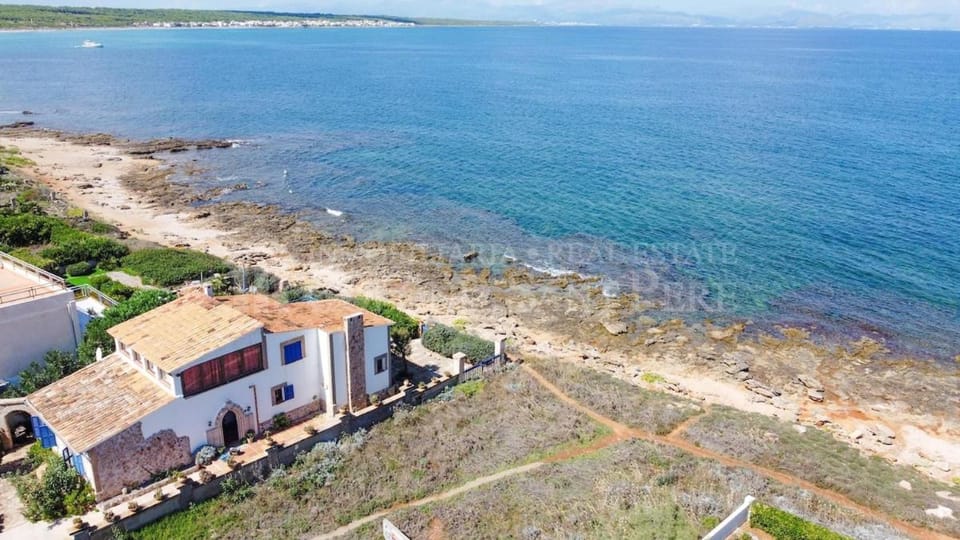PUNTA LLARGA - Primera línia de mar a S'Estanyol House in Llevant