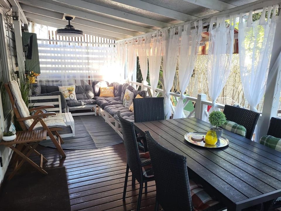 Patio, Patio, Balcony/Terrace, Balcony/Terrace, Seating area, Dining area