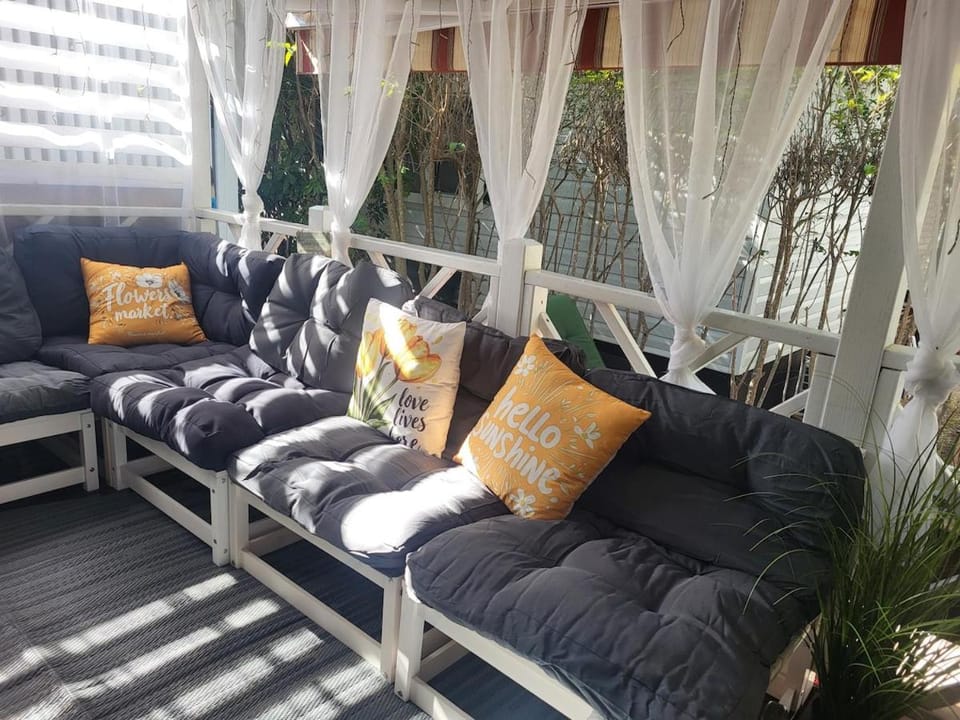 Patio, Balcony/Terrace, Seating area, Garden view