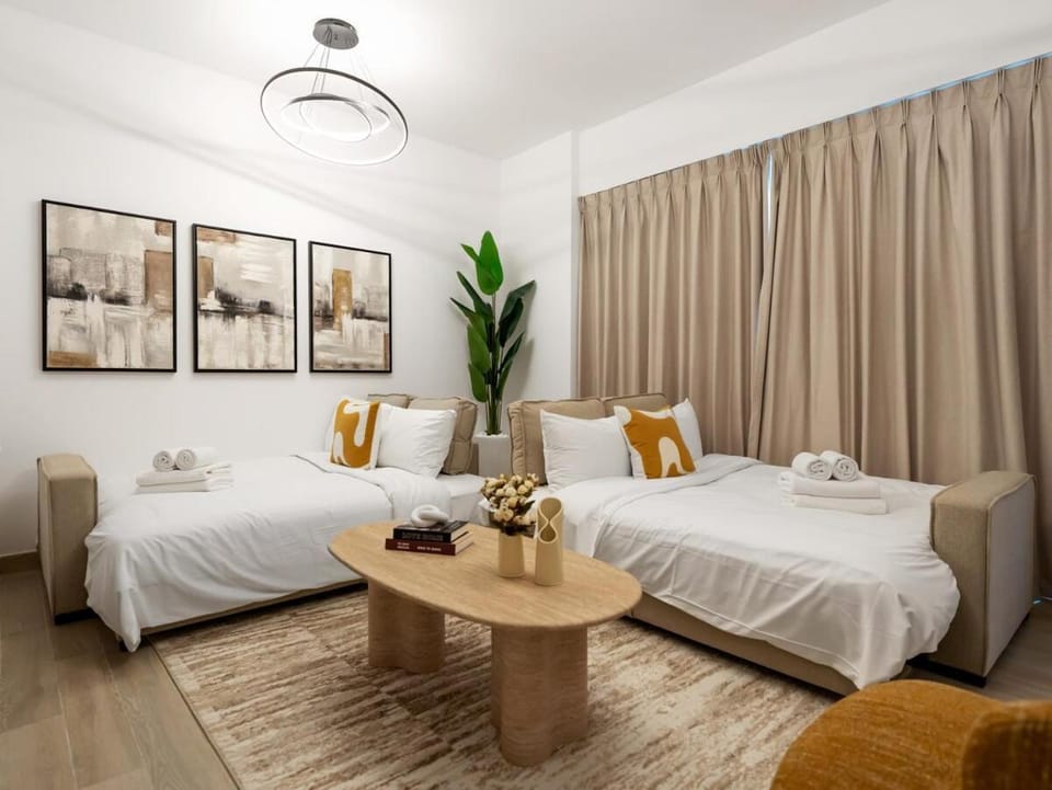 Elite Nest - Luxurious & Spacious 1BR just 1 min to Ferrari World Apartment in Abu Dhabi