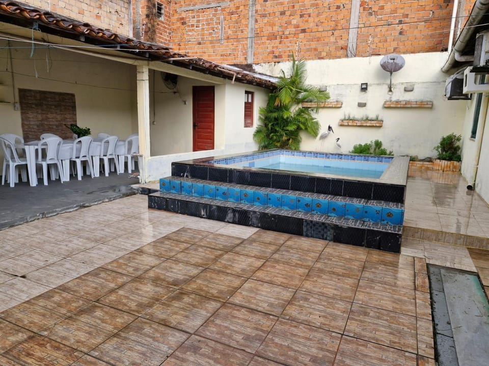 CASA TEMPORADA PARA ATÉ 15 PESSOAS Ideal para EMPRESAS House in Belém