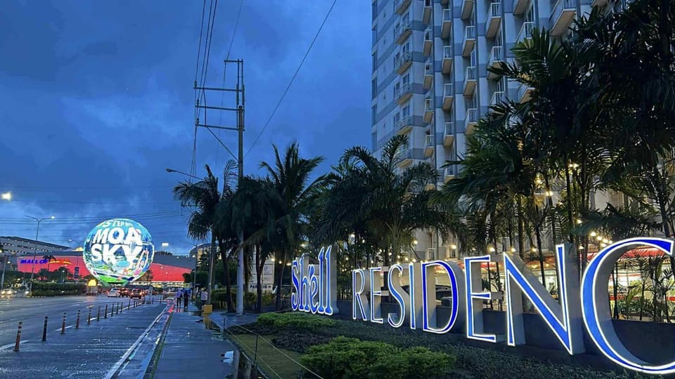 Shell residence Family room by Kathy Apartment hotel in Pasay