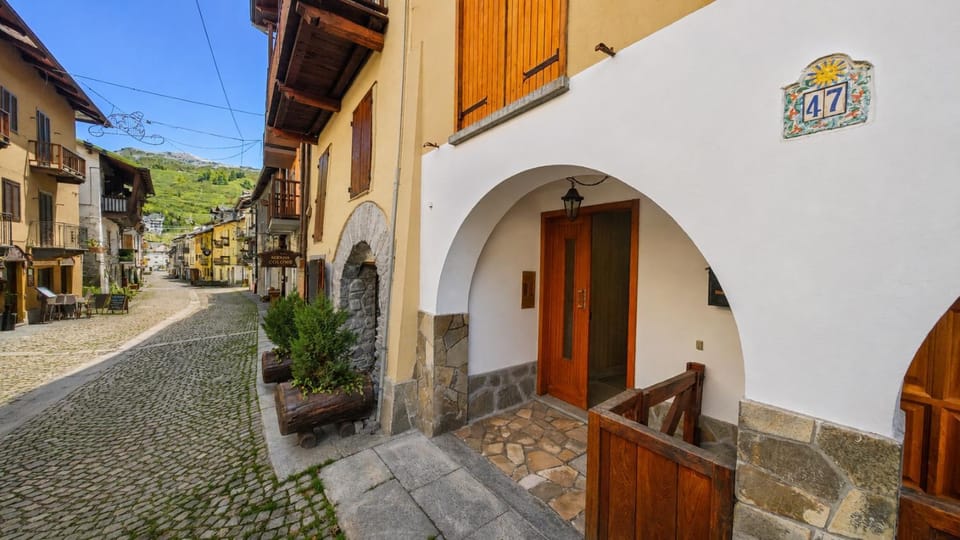 Hostdomus - Petit Bleu Apartment in Piedmont