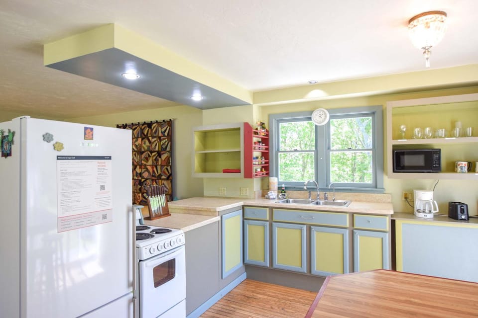 Tranquil Cozy Cottage Recently Renovated House in Wellfleet
