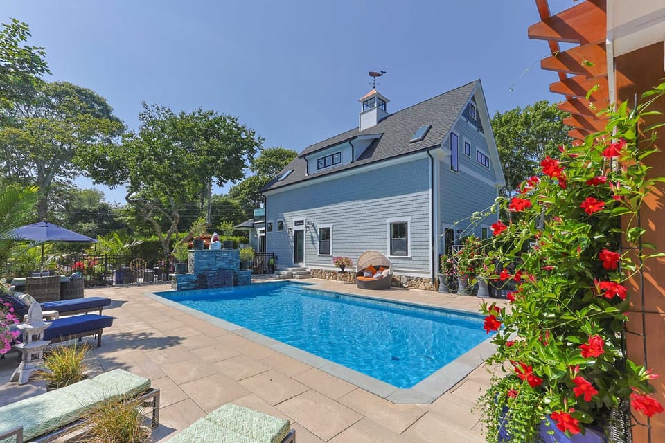 Heated Pool Outdoor Kitchen Luxury Living House in Harwich