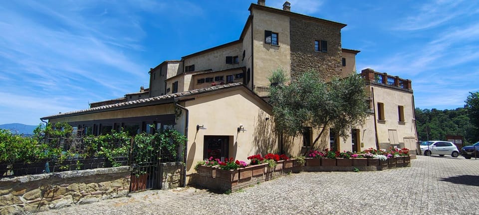 TUSCANFLAT Castle Apartment in Tuscany