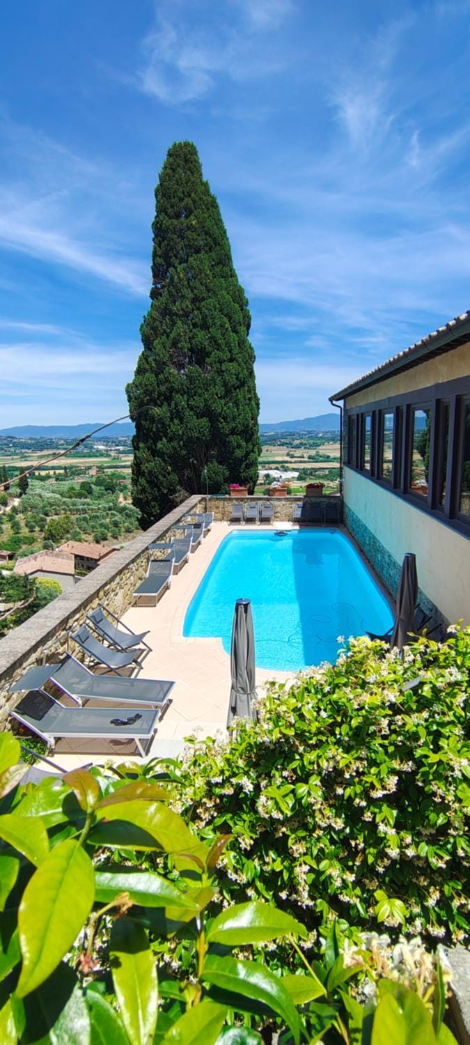 TUSCANFLAT Castle Apartment in Tuscany