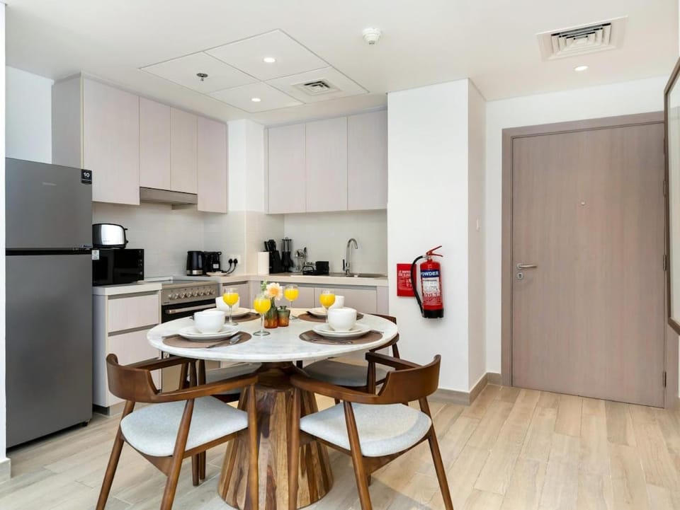 Elite Nest - New Modern 1BR just 1 min to SeaWorld & Ferrari World Apartment in Abu Dhabi