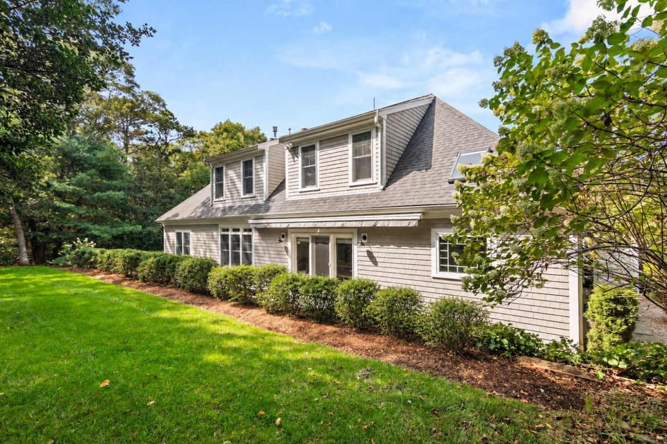 Family Friendly Home Mins to Beach and Downtown House in Centerville