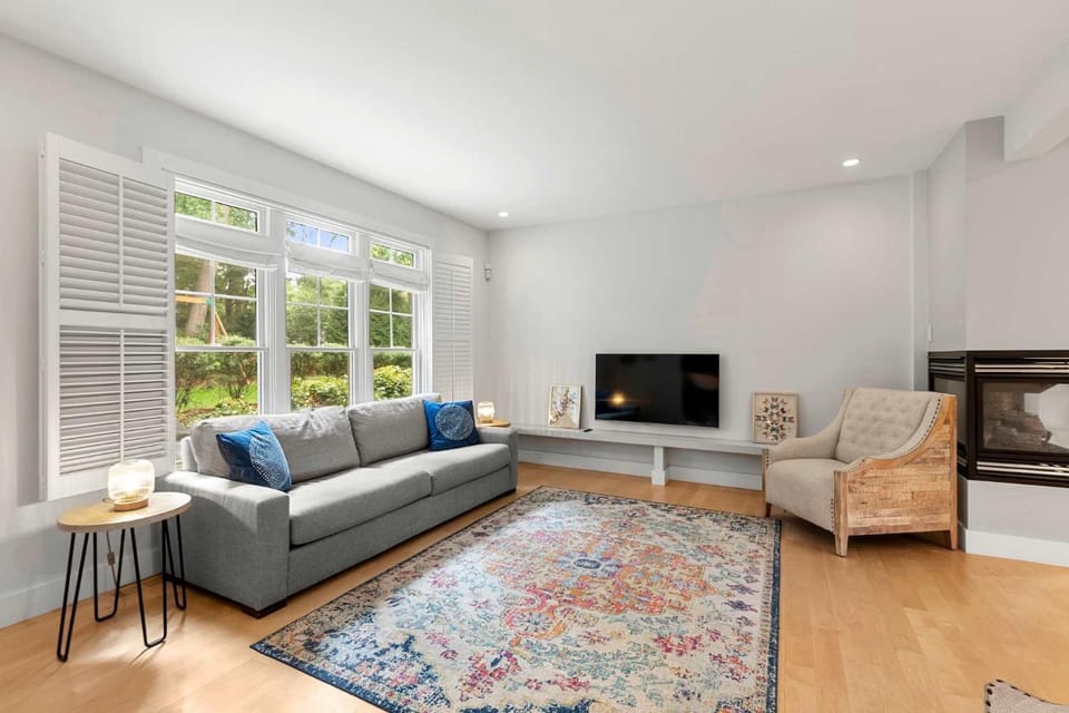 Family Friendly Home Mins to Beach and Downtown House in Centerville