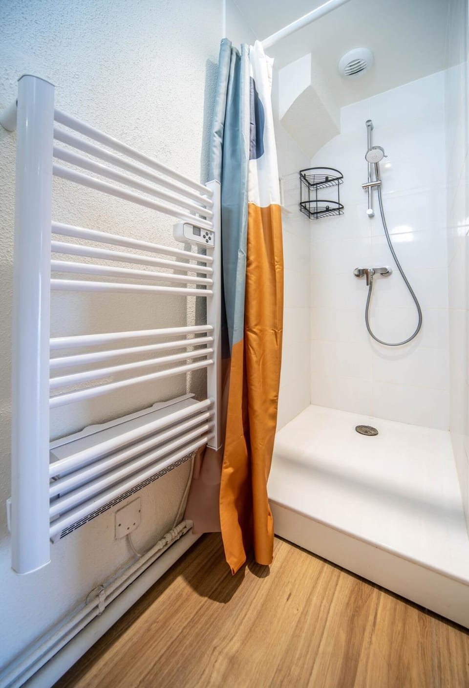Boucicaut Yellow Studio Apartment in Bourgogne-Franche-Comté