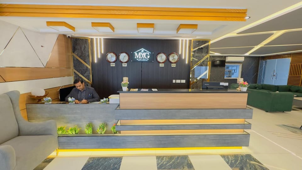 People, Lobby or reception, Seating area