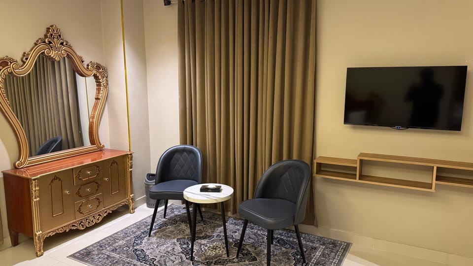 TV and multimedia, Seating area