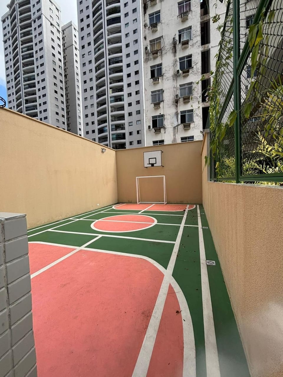 Tennis court