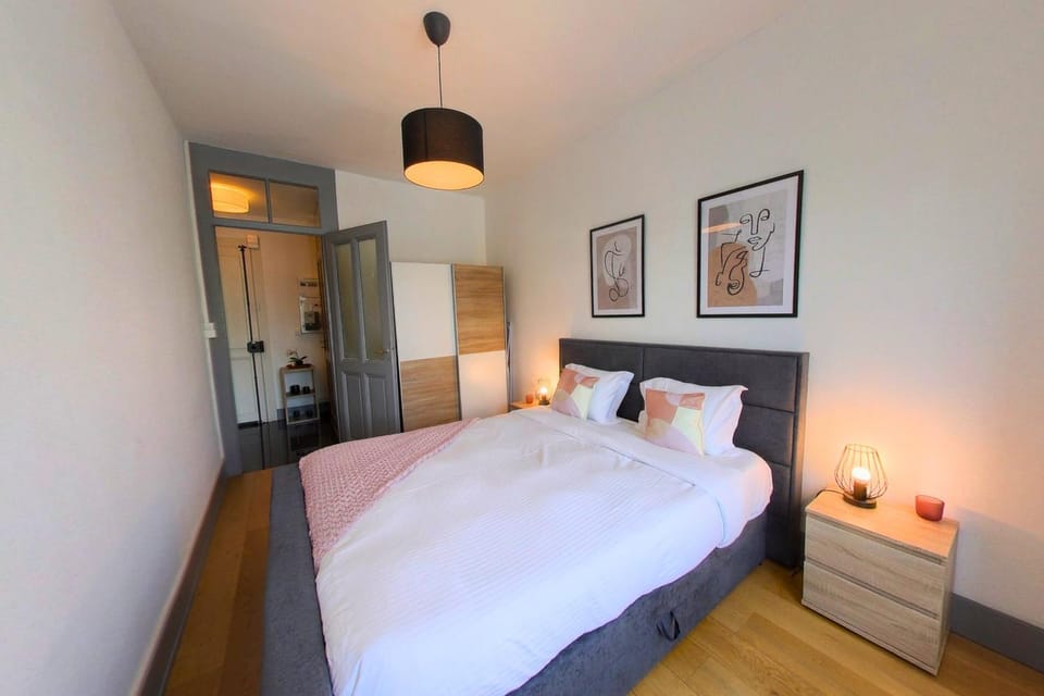 Bed, Bedroom, wardrobe