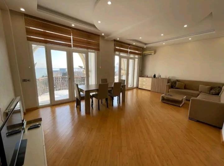 Mayden Tower apartment Apartment in Baku