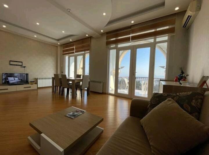 Mayden Tower apartment Apartment in Baku