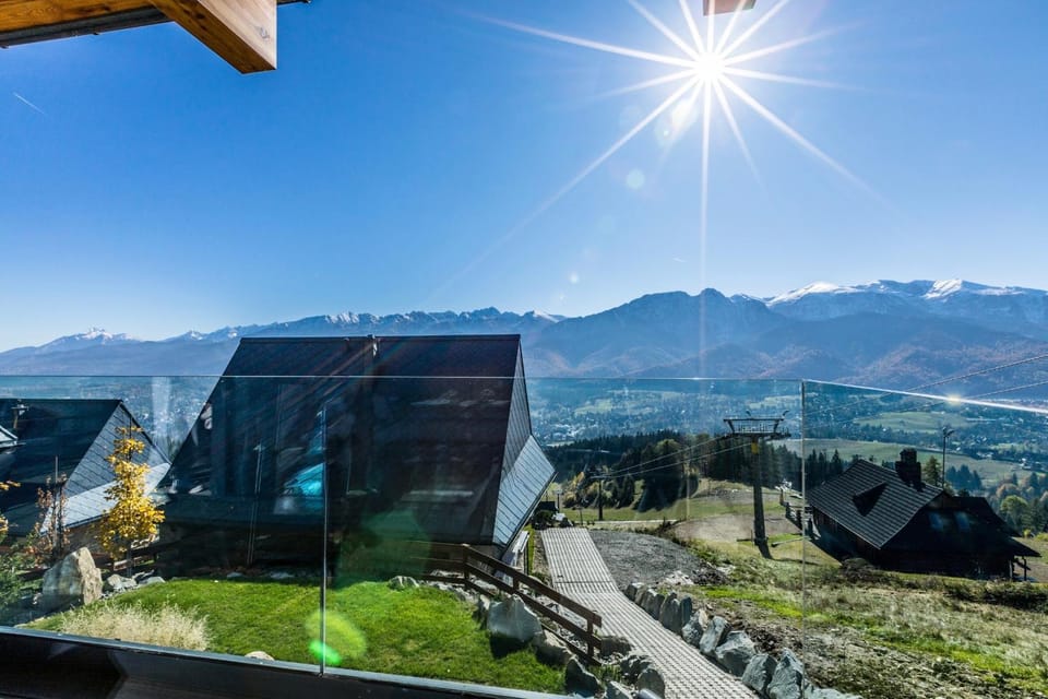 Day, Natural landscape, Balcony/Terrace, Mountain view