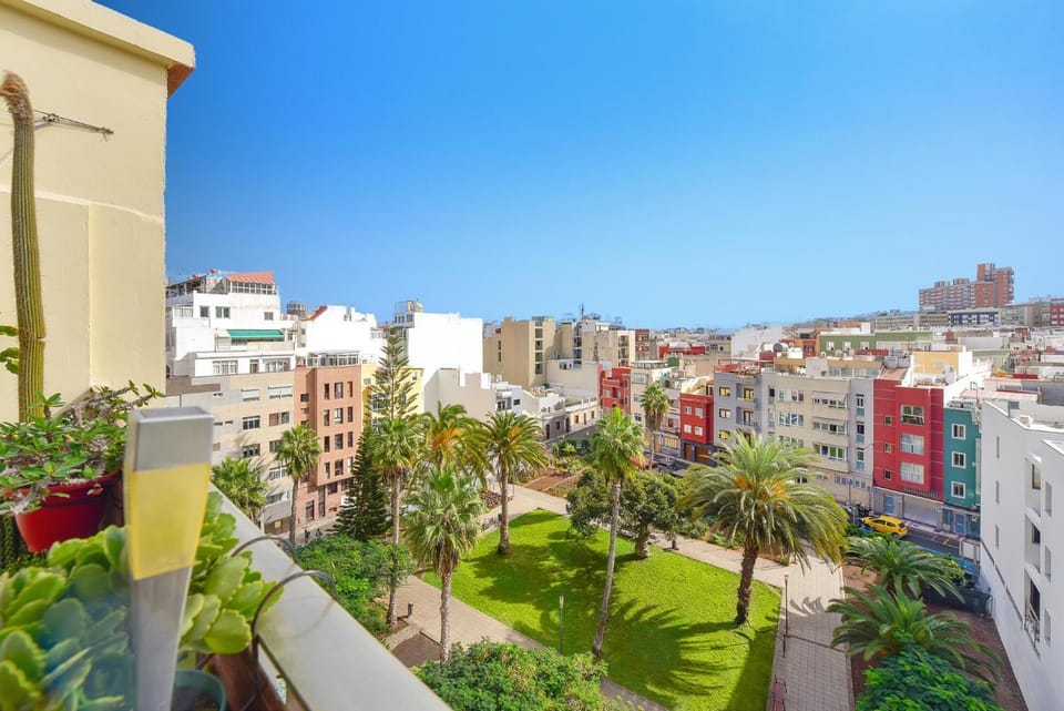 Balcony/Terrace, City view