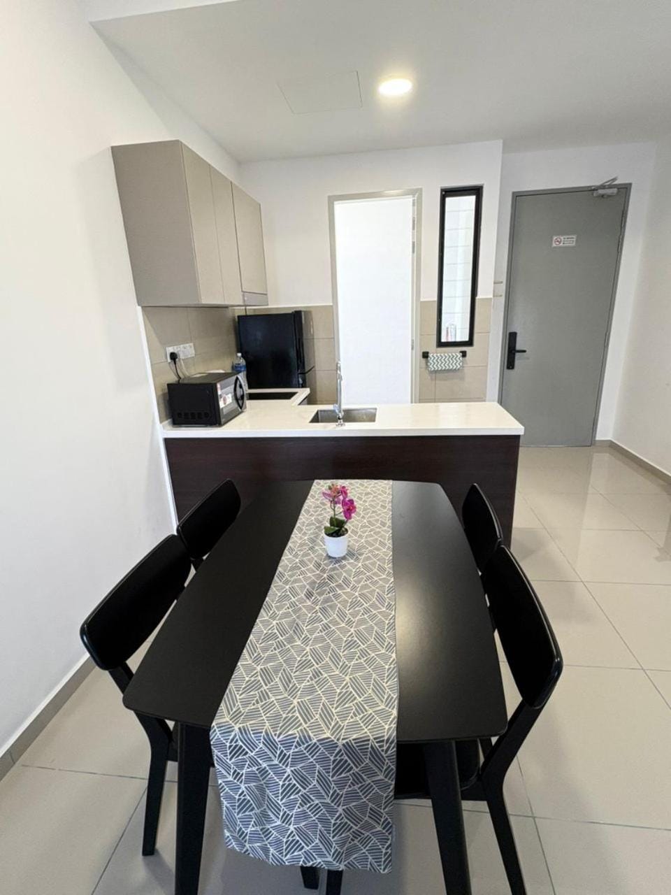Self Check-in 3BR Condo at Puchong with Free Parking & WiFi Apartment in Subang Jaya
