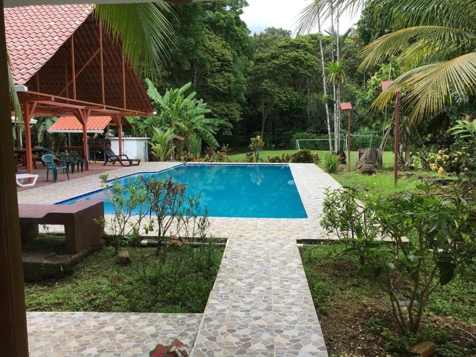 CASA QUEPOS- Private House & Farm For 8-31 Guests House in Quepos