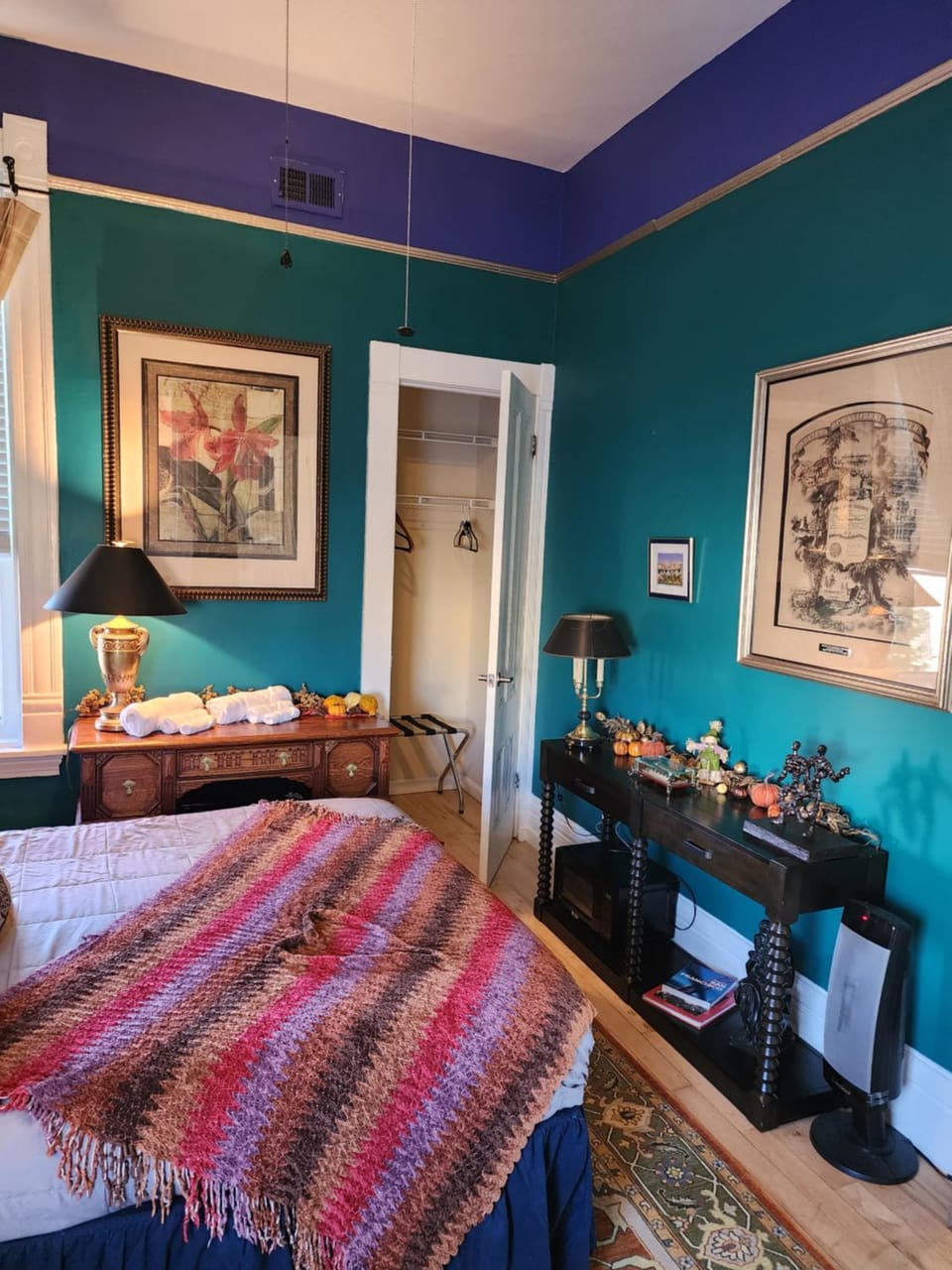 Bed, Bedroom
