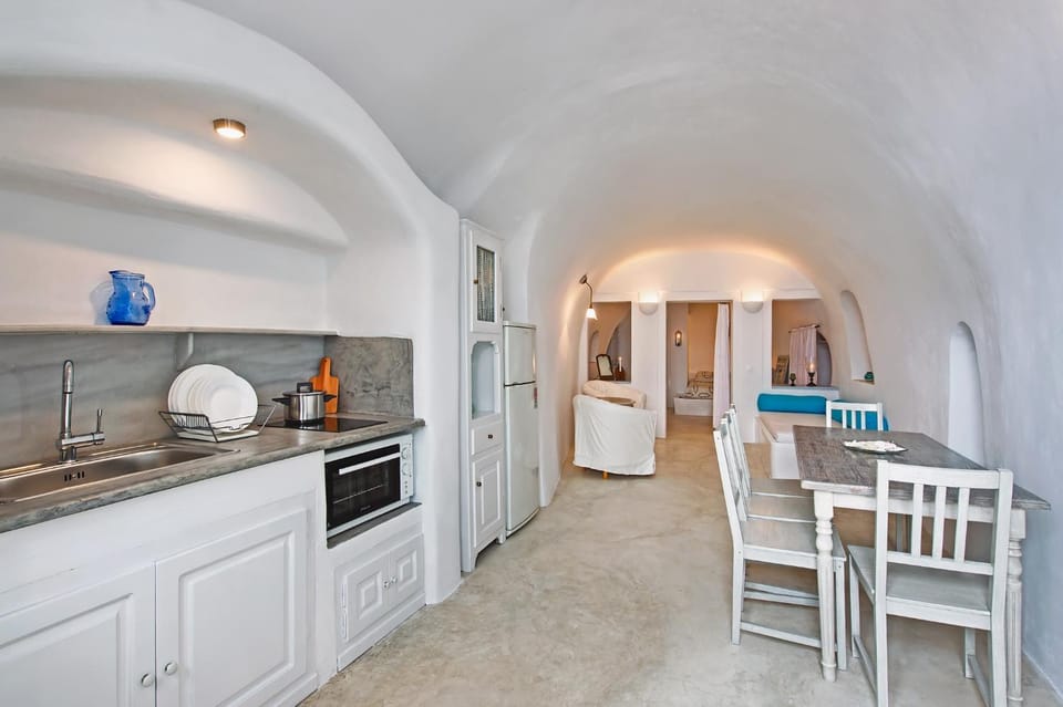 VILLA KALLISTI -Volcano View Apartment in Oia