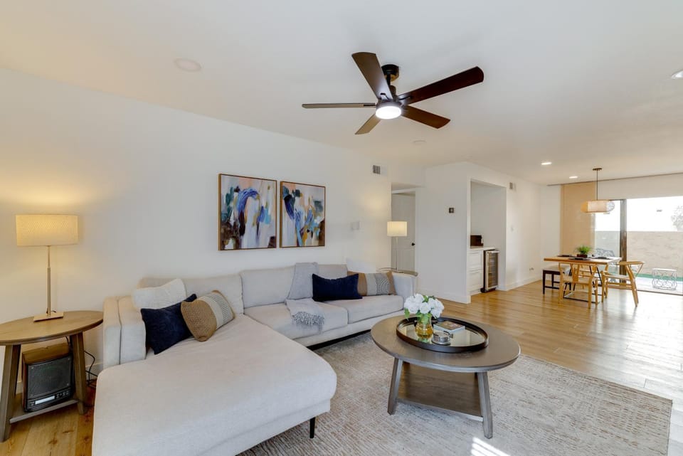 Walk to Canal Trail! Condo w/ Pool in Scottsdale House in Paradise Valley
