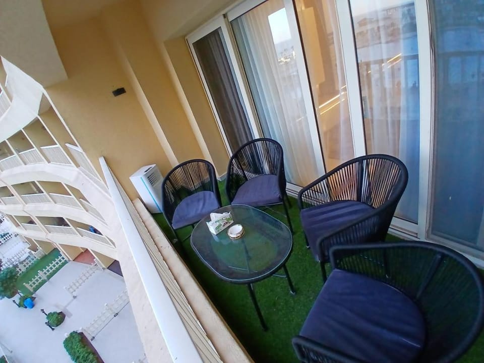 Patio, Day, View (from property/room), Balcony/Terrace, Living room, Seating area