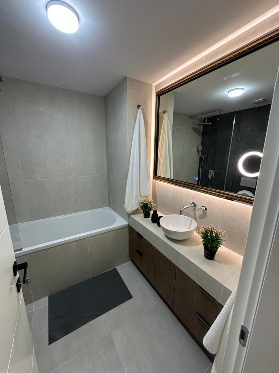Pipera Luxury Suite - Victoria Homes Apartment hotel in Bucharest