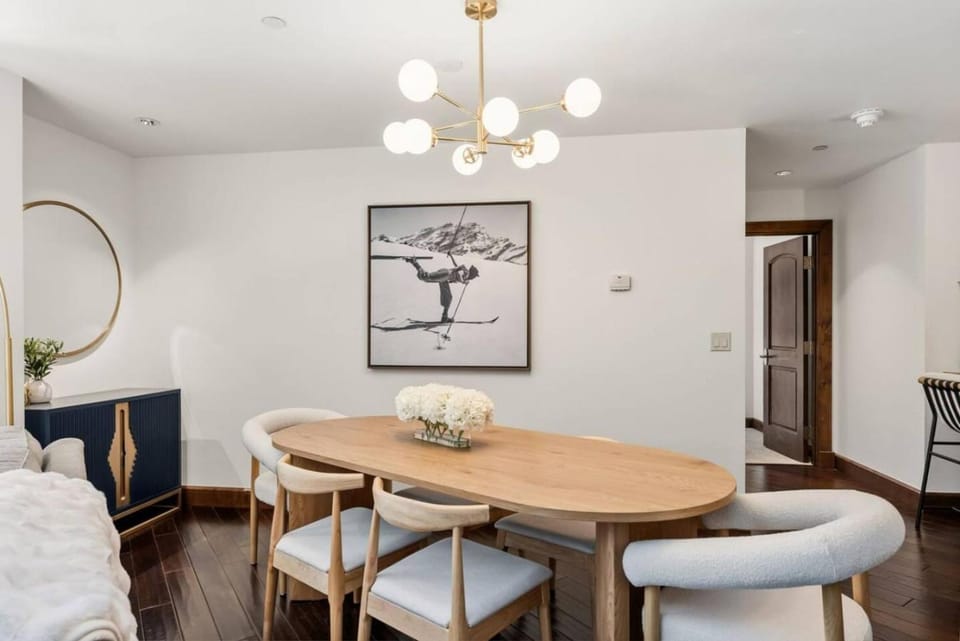 Beaver Creek Penthouse with Pool, Hot Tub, Walkable House in Avon