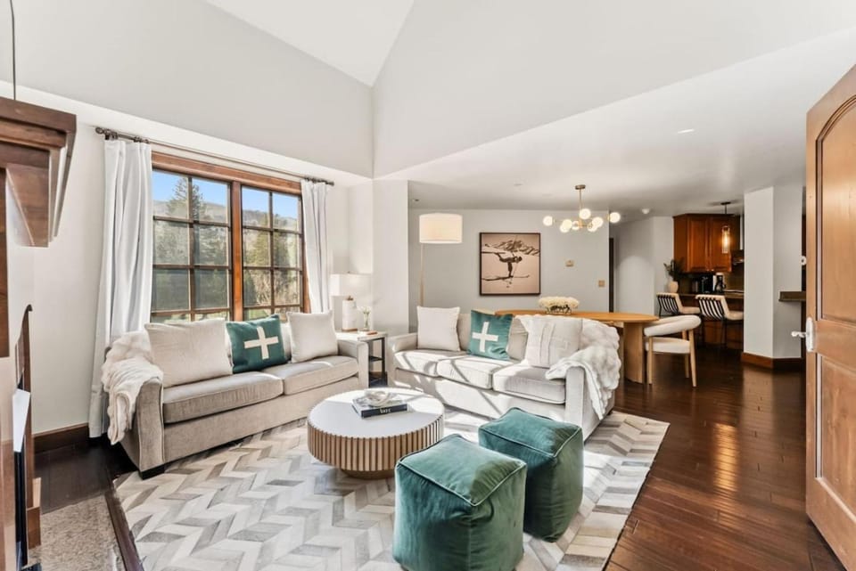 Beaver Creek Penthouse with Pool, Hot Tub, Walkable House in Avon