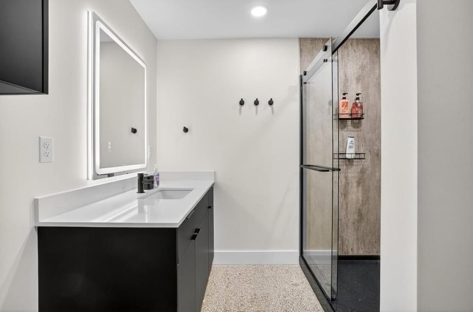 Bright Beacon Spacious 1BR Apartment Apartment in Tulsa