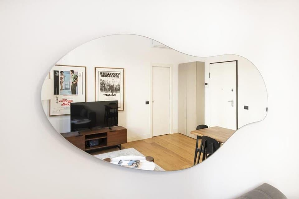 Easylife - Milan - Modrone 6 - Duomo Apartment in Milan