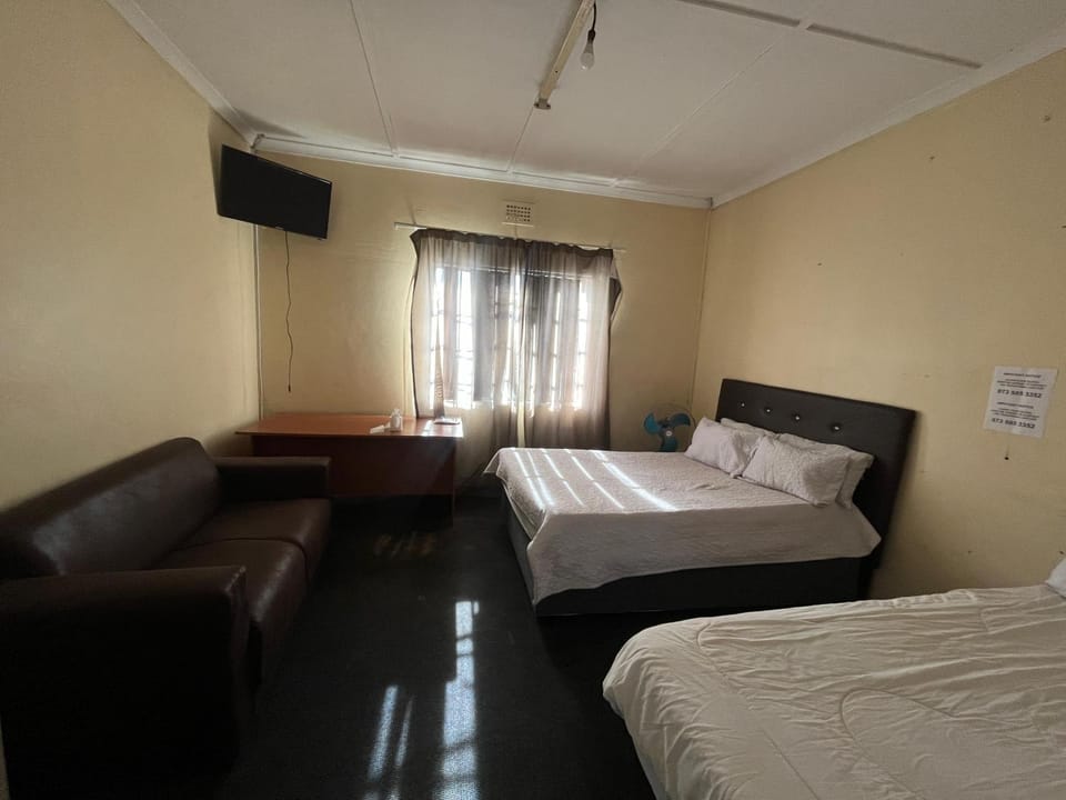 Heritage lodge Bed and Breakfast in Cape Town