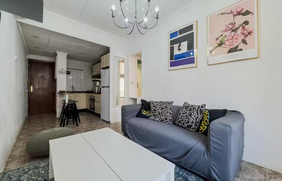 Apartamento en Barcelona Pau sans Apartment in L'Hospitalet de Llobregat