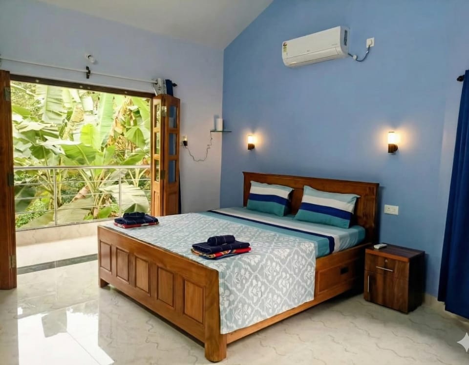 Bed, Bedroom, air conditioner