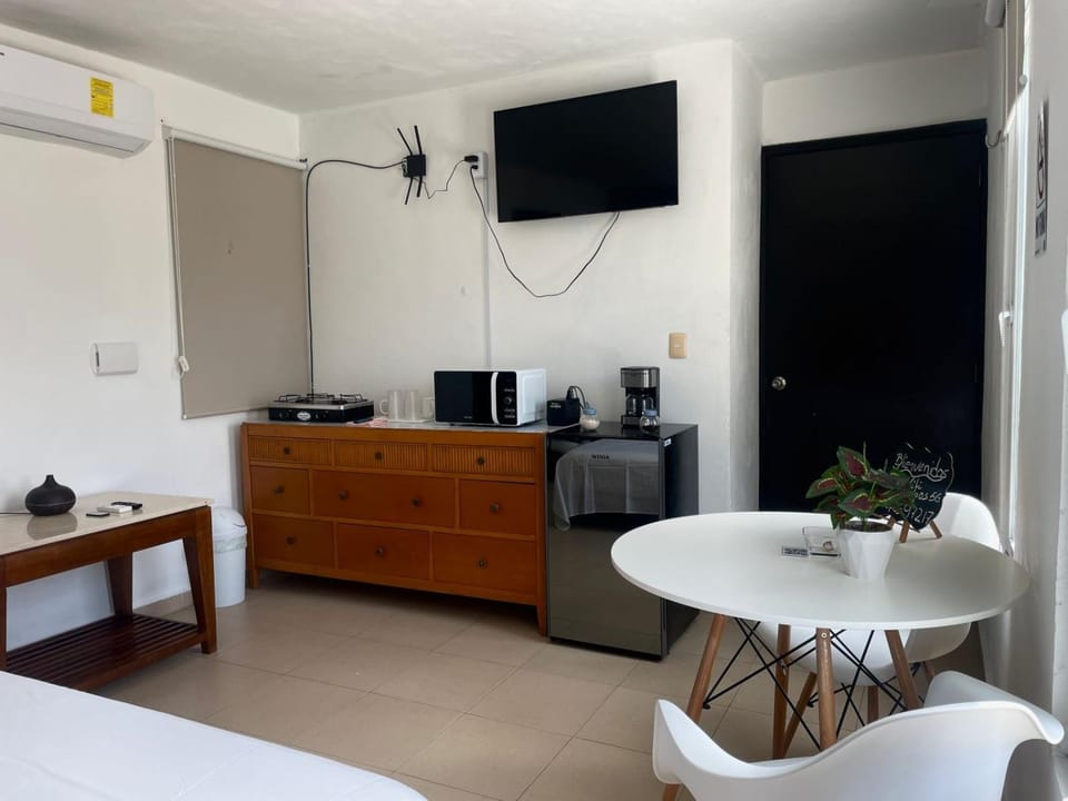 TV and multimedia, Kitchen or kitchenette, minibar