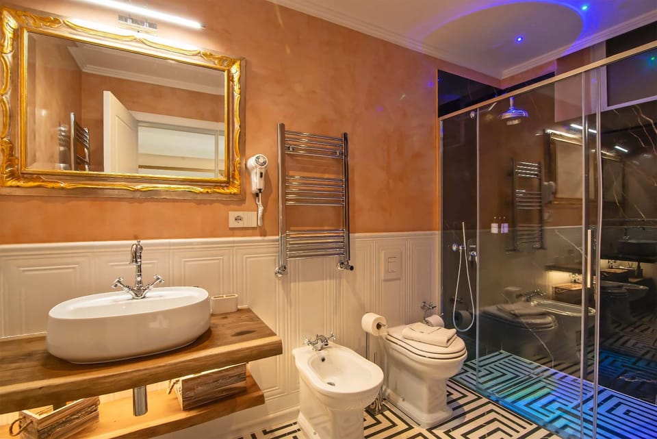 Shower, Bathroom